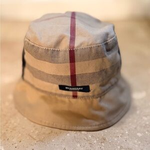 Burberry Vintage Check Bucket Hat with Logo Tab